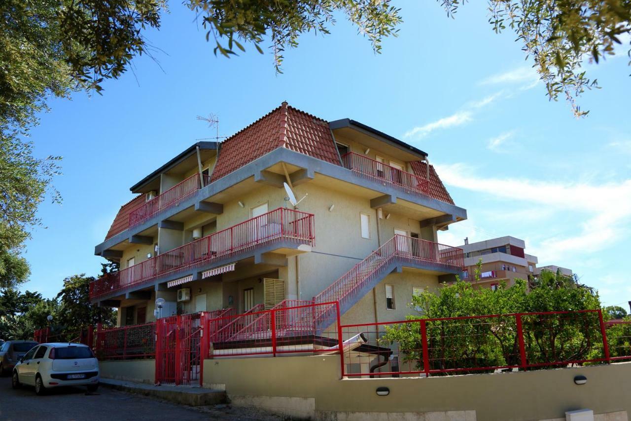 Lo Scoglio Della Sirena Appartement Agrigento Buitenkant foto